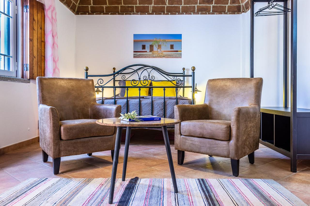 Monte Do Colmeal - Country House & Wine Guest House Mourao Ngoại thất bức ảnh